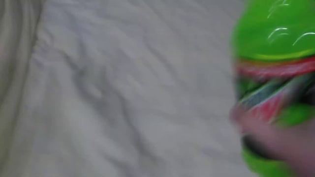 ругаю бутылку за то что она стоит на протяжении 19 секунд смотреть онлайн