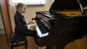 Е. Глебов "Фантастический танец" №3. С-dur. Исполняет Софья Хотянович.