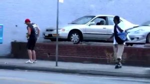 Прикол! 'Мастурбатор' на улице