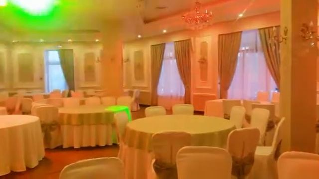 Подготовка свадьбы в банкетном зале "Императрица" Экопарк Раздолье смотреть онлайн