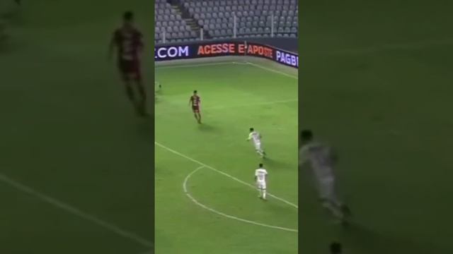 mais um belo gol do Erick pulgar