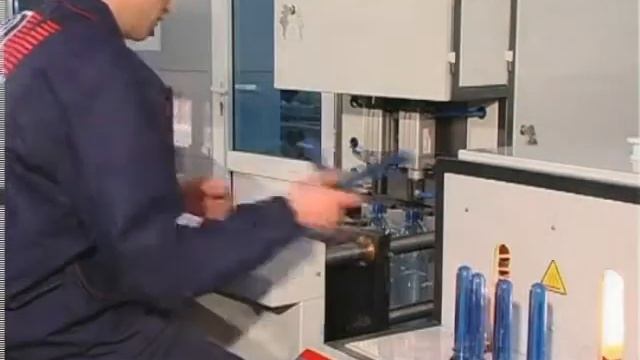 установка для производства ПЕТ тары "УПФ - 5" смотреть онлайн