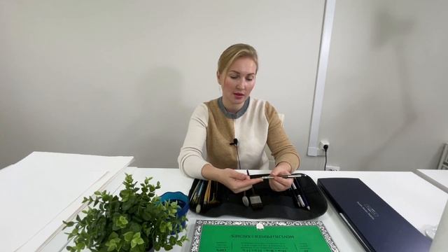 Какие материалы необходимы для живописи акварелью? Какими материалами пользуюсь я! смотреть онлайн