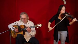 Дуэт "Эльфы".The Winner Takes It All (ABBA instrumental cover).Скрипка и классическая гитара.