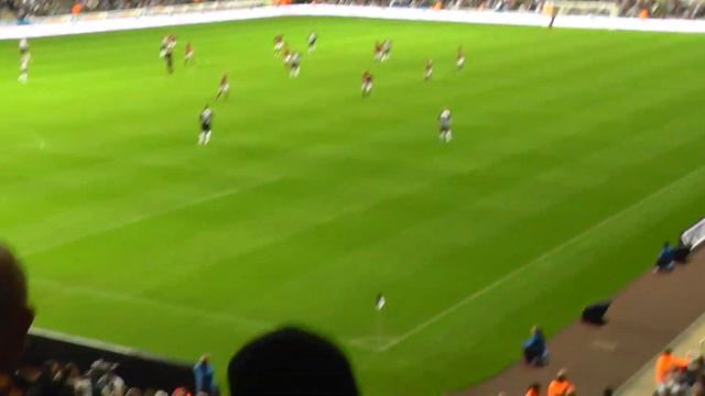 Steve Stone Makes Newcastle United Debut V AC Milan @ Steve Harper Testimonial смотреть онлайн