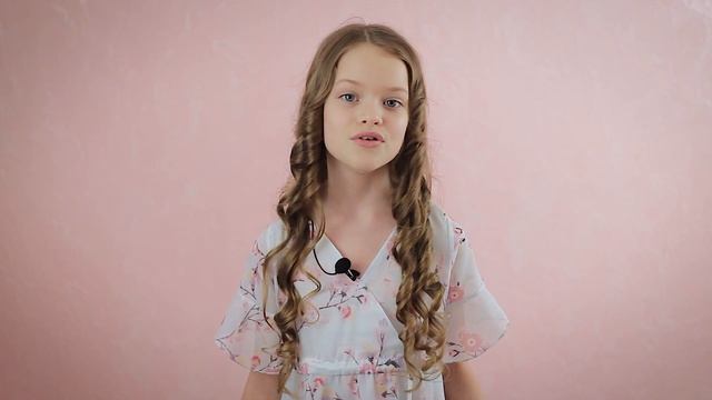 Красивое поздравление с Пасхой! Христос Воскрес! читает Диана Ловчиновская 7 лет /Diana Lovchinovsk