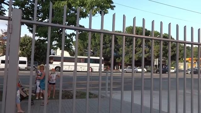 Открылся семейный гипермаркет 