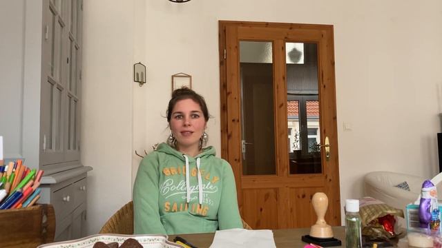 Unser Team: Charlotte, Mitglied des Projektteams смотреть онлайн