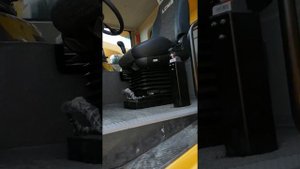 Китайский карьерный самосвал LGMG MT60