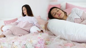 Подушка для беременных, для кормления / Bespoked.ru