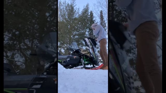 Jet ski is broken :/ смотреть онлайн