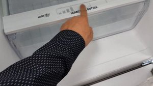 Холодильник HOTPOINT/ARISTON HFP 6200 W