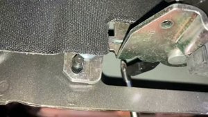 Mercedes w212 как снять спинку заднего сиденья