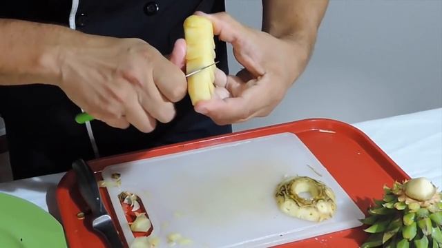 HOW TO MAKE A PALM TREE WITH PINEAPPLE - By J.Pereira Art Carving Fruits смотреть онлайн