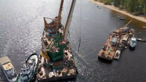 Как поднимали затонувший теплоход на Волге в Самаре 16 августа 2021