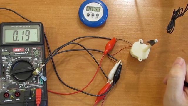 Испытание китайского моторчика с редуктором, 12 вольт смотреть онлайн