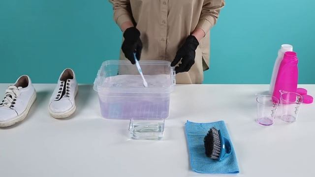 Как чистить белые кеды смотреть онлайн