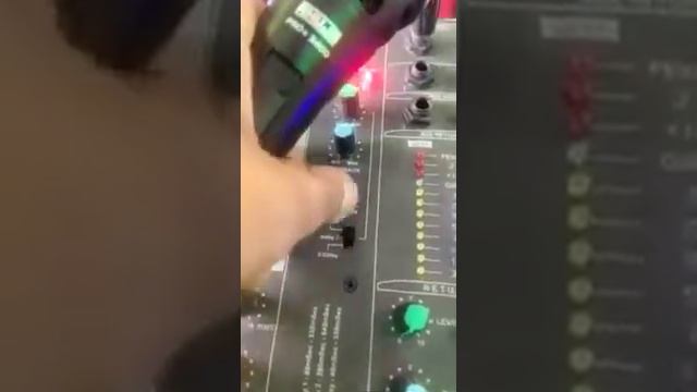 studio Master Mixer !! 12.2 Efx With Eco mode !! Aux input Output !! смотреть онлайн