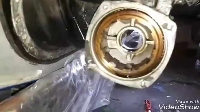 Ремонт привода подъема редуктора на катере. MERCURY.
