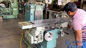 TOS FNK 25A Vertical Turret Milling Machine - Table 1250x290 mm