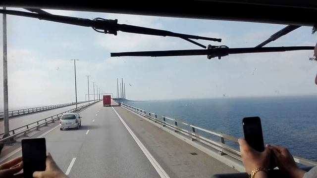 Мост между Швецией и Данией. смотреть онлайн