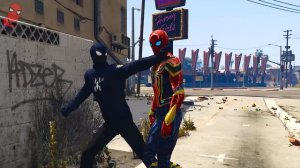 Spiderman & Iron-Spider & Spider Man Home Made Suit vs Spider-Man Doppleganger