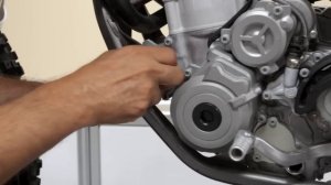 Dirt Rider Tech: How to change oil on a KTM 350SX-F