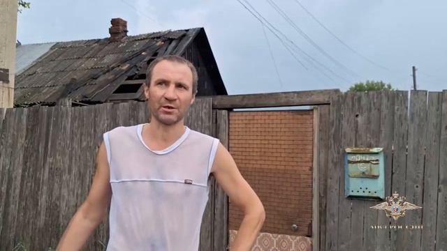 Владимир Колокольцев наградил участкового, который спас пенсионерку