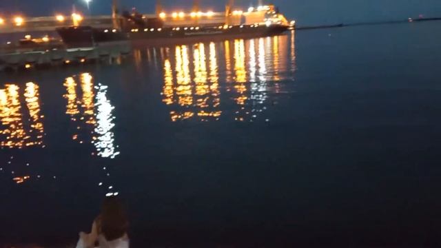 Туапсе: Вечерняя прогулка по городу. Tuapse: Evening City Walk смотреть онлайн