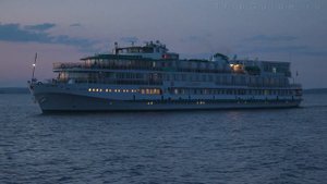 Теплоход «А. С. Попов» на Волге