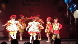 танец "Кудрявчик" д/сад 235 г.Ульяновск.mpg