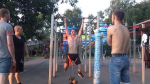 ПОДТЯГИВАНИЯ С ВЕСОМ + 40 КГ