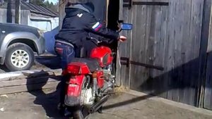 Как правильно ставить Иж на подножку или как её сломать.