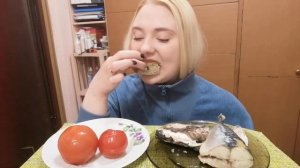 Мукбанг/Mukbang. Скумбрия на пару.