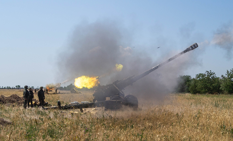 Кадры работы гаубиц "Мста-Б" в зоне СВО: у противника нет шансов / События на ТВЦ