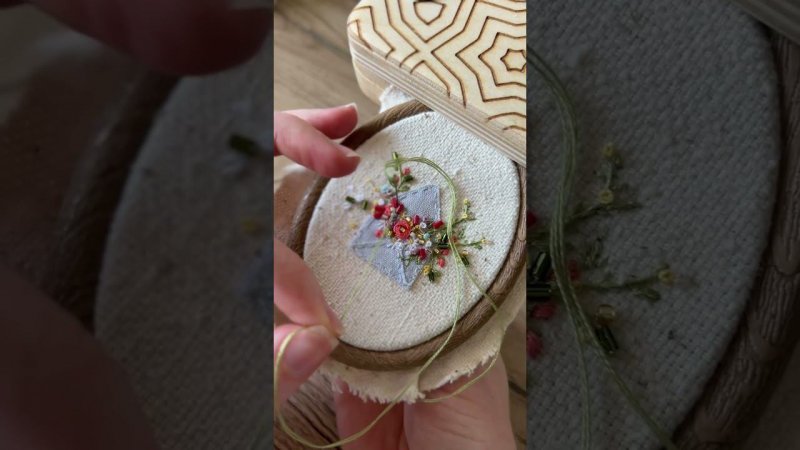 #вышивка #embroidery #embroiderytutorial #handmade #вышивкагладью #embroideryflowers #embroideryart