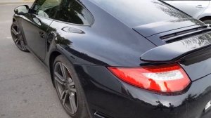 Красивый Porsche 911 turbo.