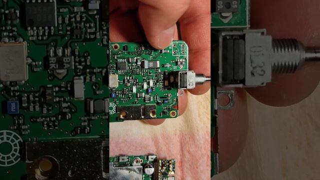 Главные отличия профессиональных средств связи, от бытовых-радиолюбительских средств связи смотреть онлайн