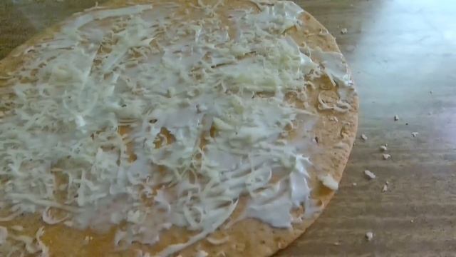 ПРОКАЧКА ЛАПШИ ЗА 5 РУБЛЕЙ | ТАКОГО ВЫ ЕЩЁ НЕ ПРОБОВАЛИ | ВКУСНЕЙШАЯ ДЕШЕВАЯ ЛАПША В ЛЕПЁШКЕ смотреть онлайн