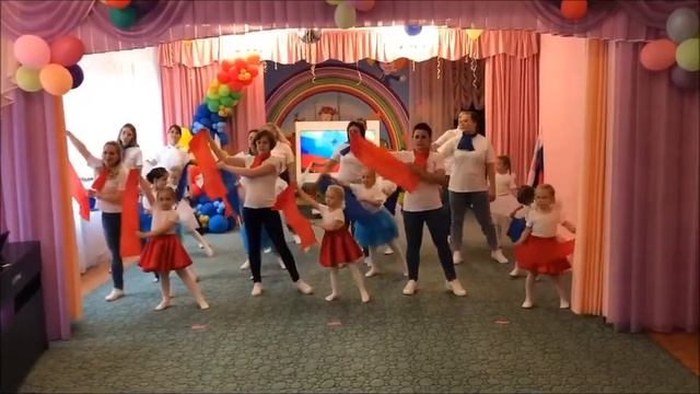 Флешмоб "Это Россия-моя и твоя!" смотреть онлайн