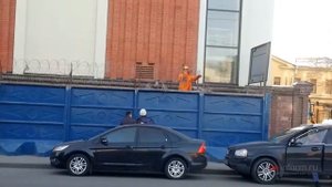 Демонтаж колючей проволоки