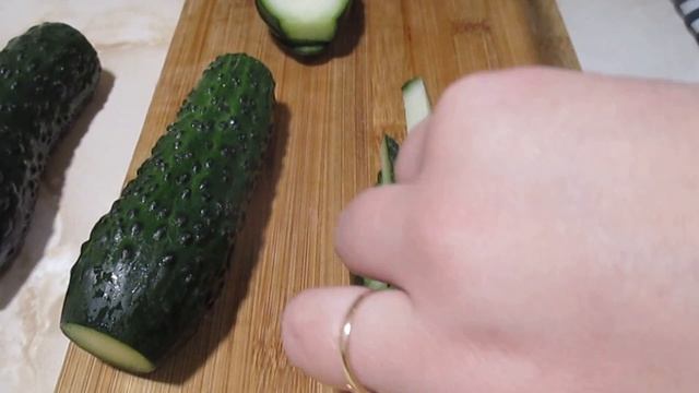 ПРАЗДНИЧНЫЙ САЛАТ - "КУРОЧКА РЯБА"