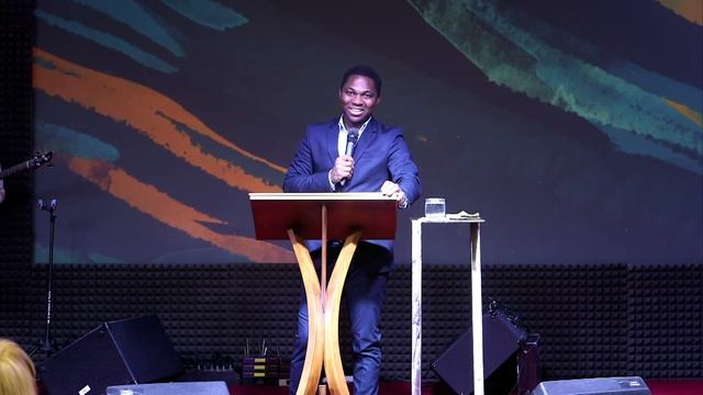 НОЯБРЬСКОЕ СЛУЖЕНИЕ ИСЦЕЛЕНИЙ И ЧУДЕС смотреть онлайн