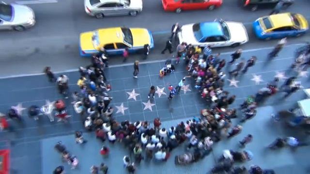 Голливуд, Лос Анжелес (декабрь 2011) смотреть онлайн