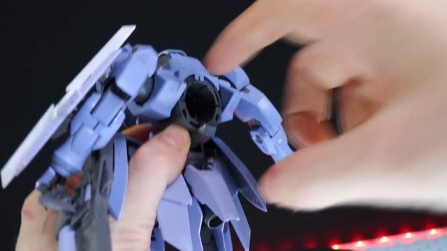 The Lesser-Spotted Non-UC Grunt! - MG GN-X and GN-X III Double Review смотреть онлайн