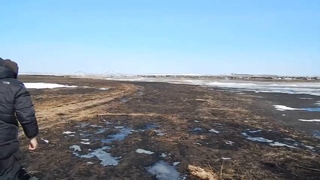 На Nissan Sunny вдоль границы с Северной Кореей к пляжу (февраль 2015) смотреть онлайн