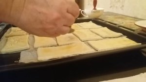 ЯЗЫЧКИ ИЗ ГОТОВОГО СЛОЕНОГО ДРОЖЖЕВОГО ТЕСТА.❤ ГОТОВИМ С ЛЮБОВЬЮ! ❤