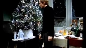 Женя Лукашин сверяется с потребностями