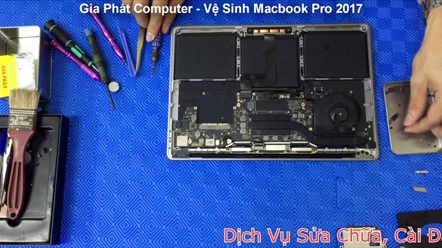 Dịch Vụ Vệ Sinh Macbook Pro A1708 - 2017 - Gia Phát Computer смотреть онлайн