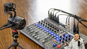 Zoom Q8n 4K – видеокамера для музыкантов